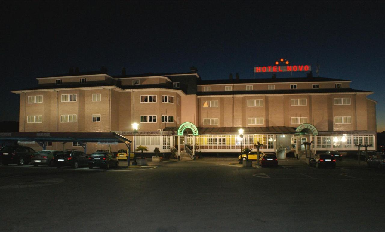 Hotel Novo a 400 metros del Centro Comercial Los Rosales Ponferrada Exterior foto